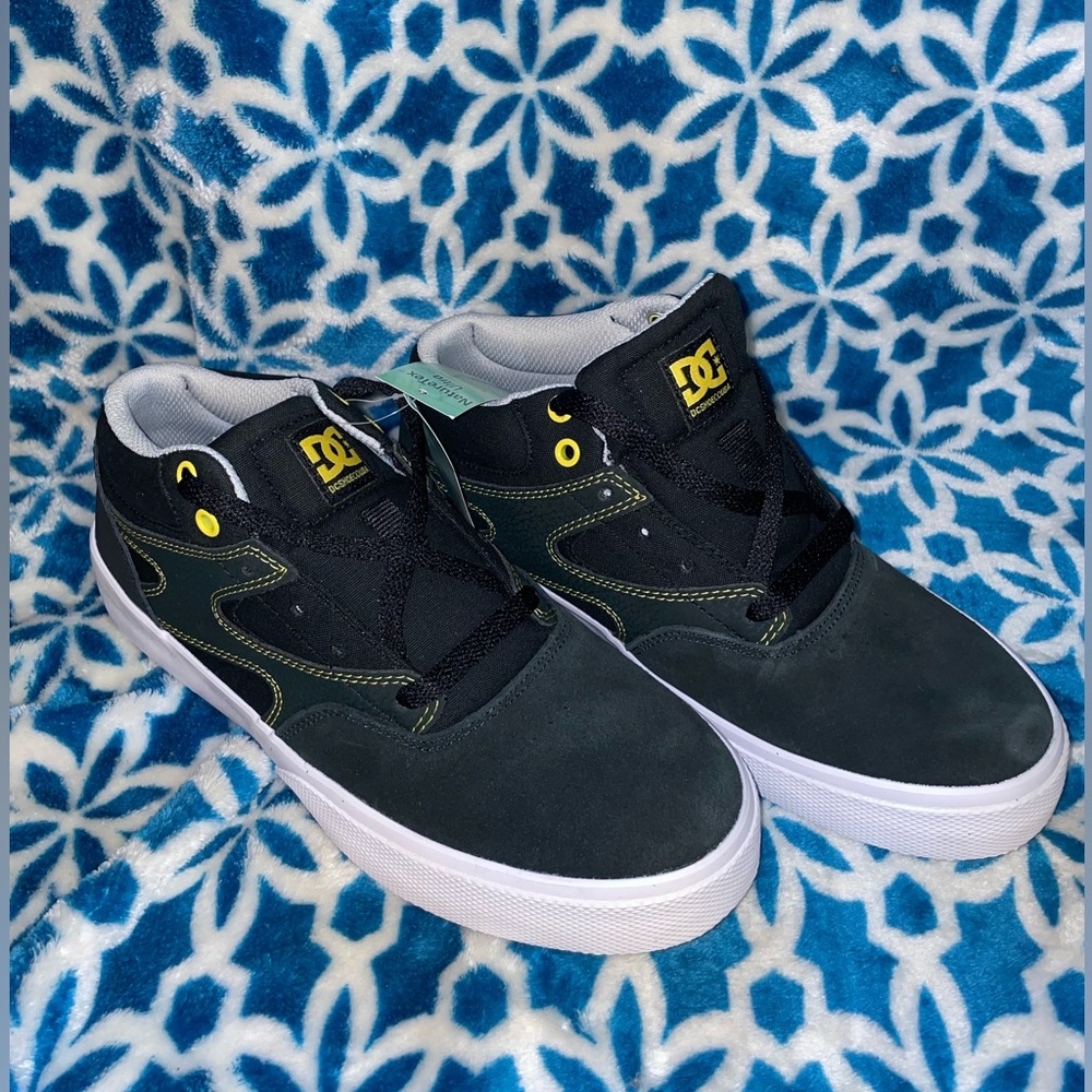 Youth’s DC Shoes